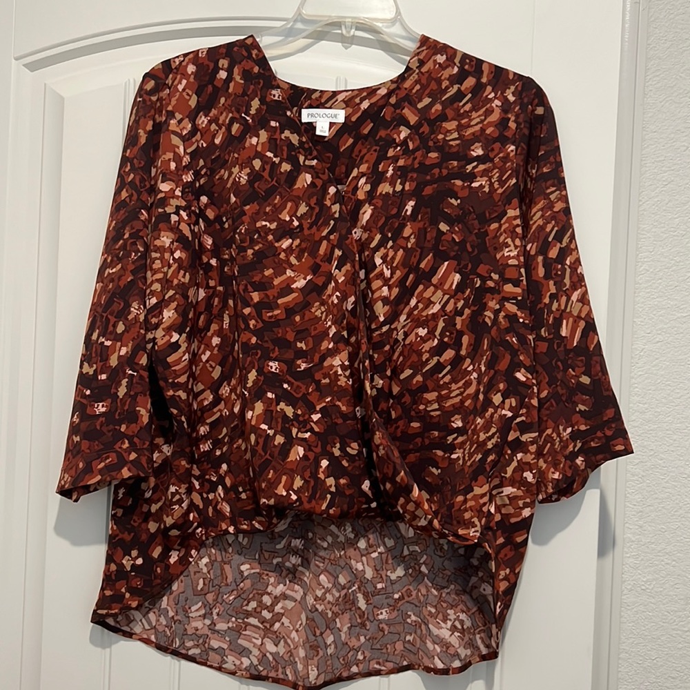 Prologue brown orange shirt, size L, great condition. Crossover front with snap